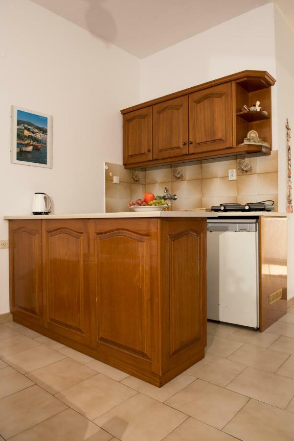 Olga Apartments Alinda  外观 照片